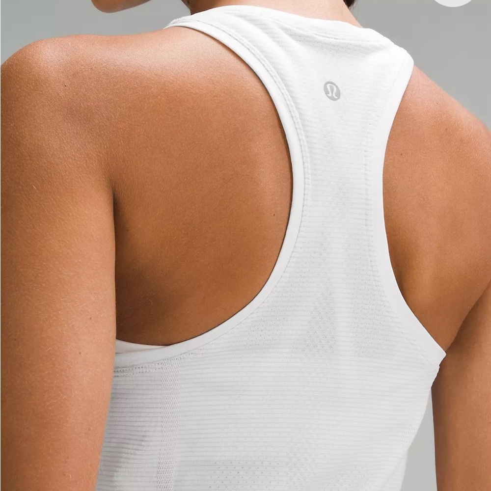 Swiftly tech Fraser back tank white size 8
